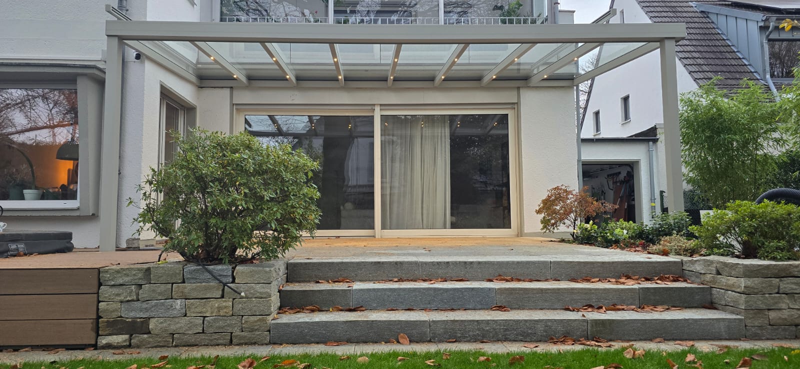 Terrassenüberdachung mit Rundum-Komfort